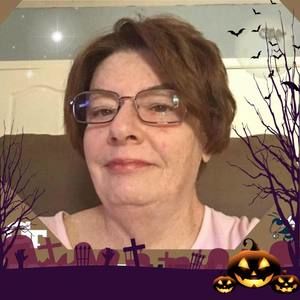 Meet your Posher, Beverly